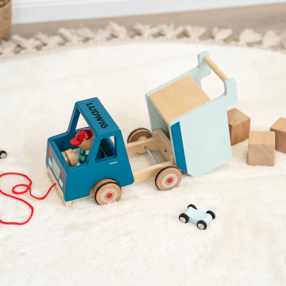 Kipplaster Spielzeug aus Holz - Personalisierbar