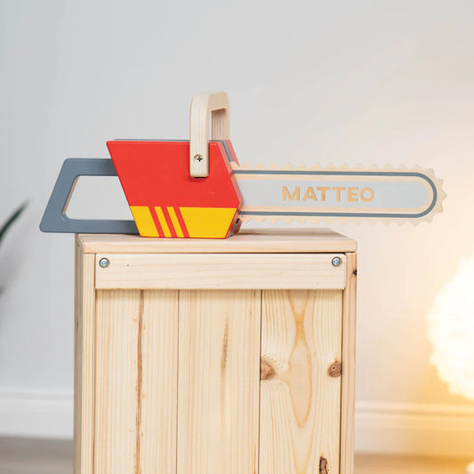 Kettensäge Spielzeug aus Holz personalisiert